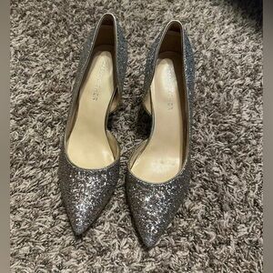Marc Fisher Debuta glitter D’Orsay heels